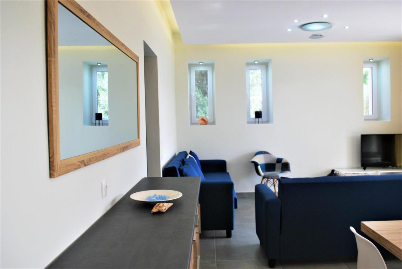 Q Luxury Rooms Paleros Εξωτερικό φωτογραφία