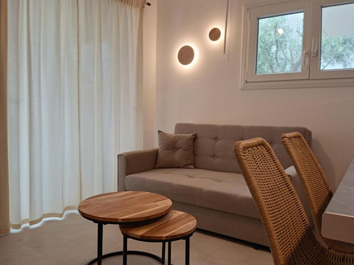 Q Luxury Rooms Paleros Εξωτερικό φωτογραφία